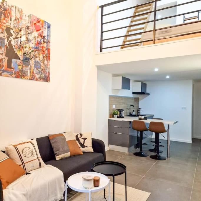 L'Atelier C Magnifique Loft Avec Terrasse Privee Leilighet Saint-Etienne  Eksteriør bilde